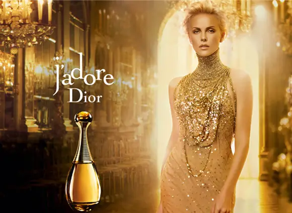 查理兹塞隆为 Dior J'Adore