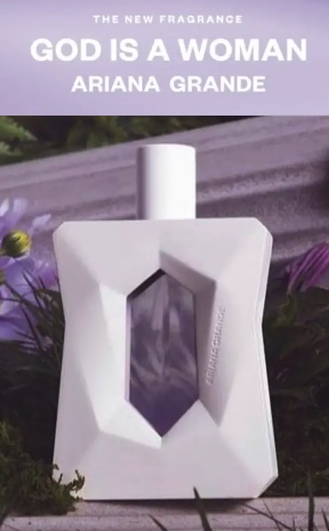 Ariana-Grande-Gott-ist-eine-Frau-Parfumflasche